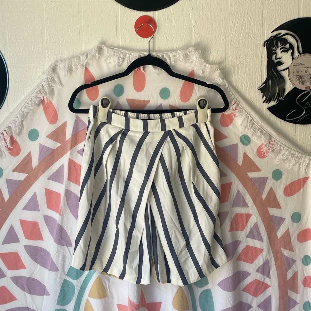 Zara Basics, striped, blue and white shorts.